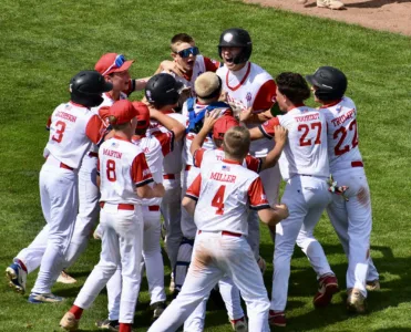 Wisconsin edges Missouri with walk-off win at BRWS